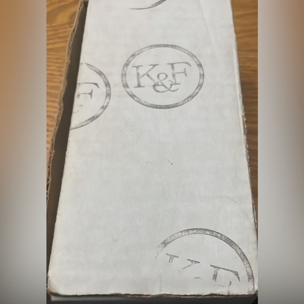 PreOwned Sold Out King & Fifth Wayfarer The Harrison 2019. - Picture 10 of 16
